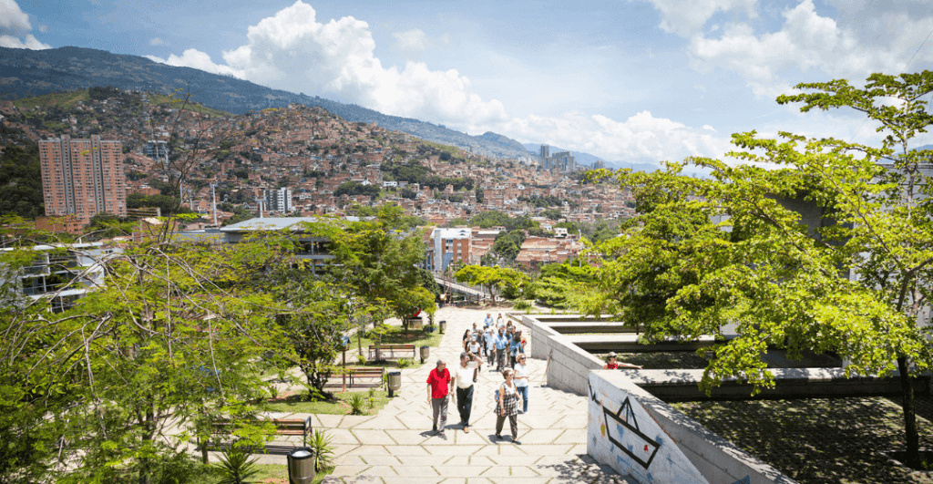 8. Mirador Biblioteca San Javier